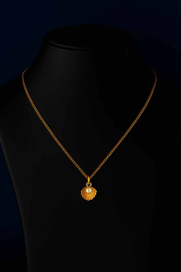 royal blue seashell and pearl pendant necklace