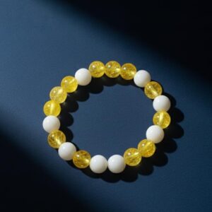 sunshine & snow beaded bracelet