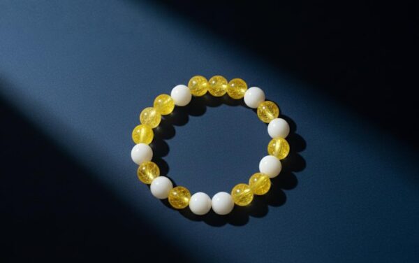 sunshine & snow beaded bracelet